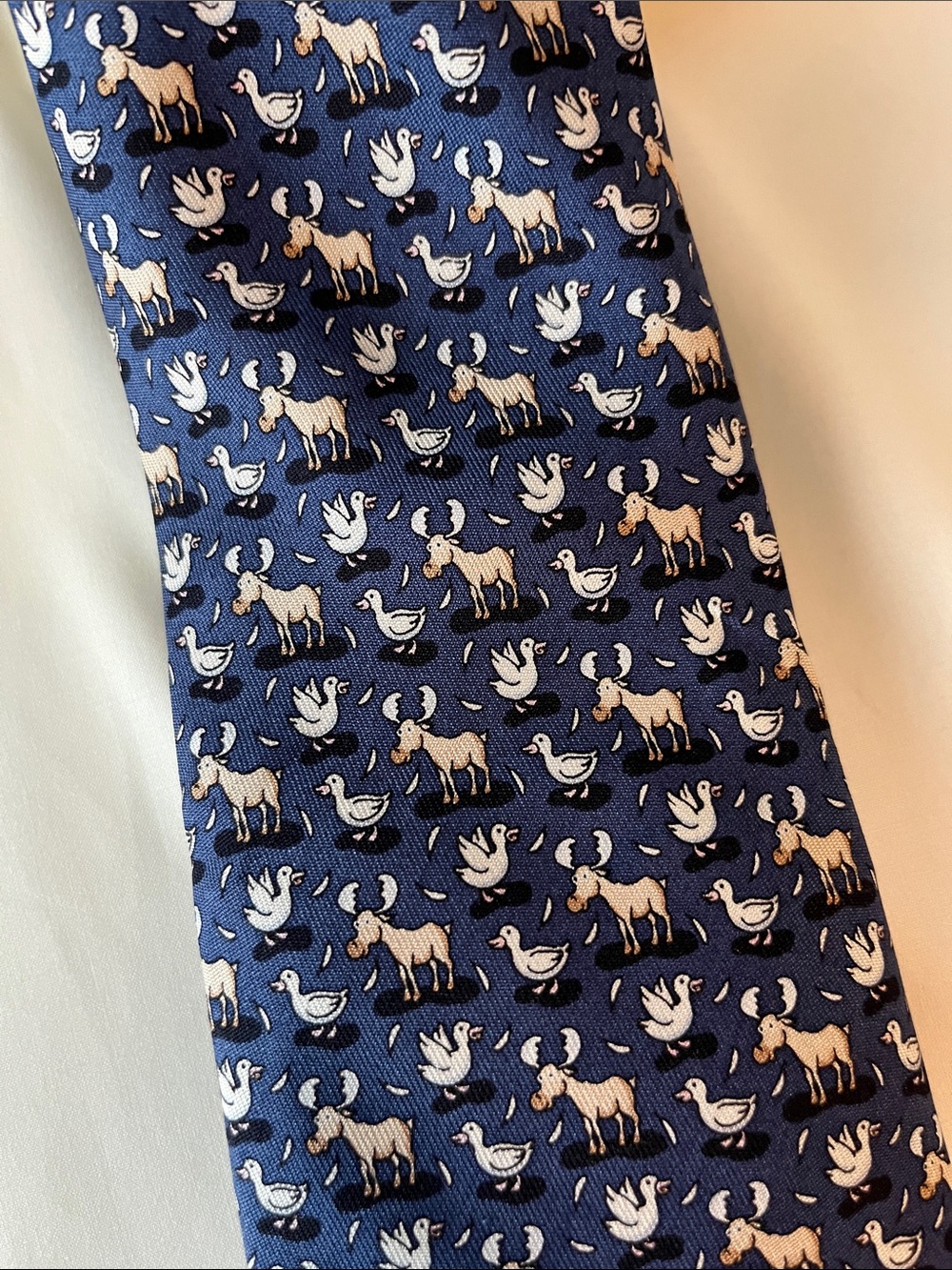 VINYARD VINES GOOSE/moose tie